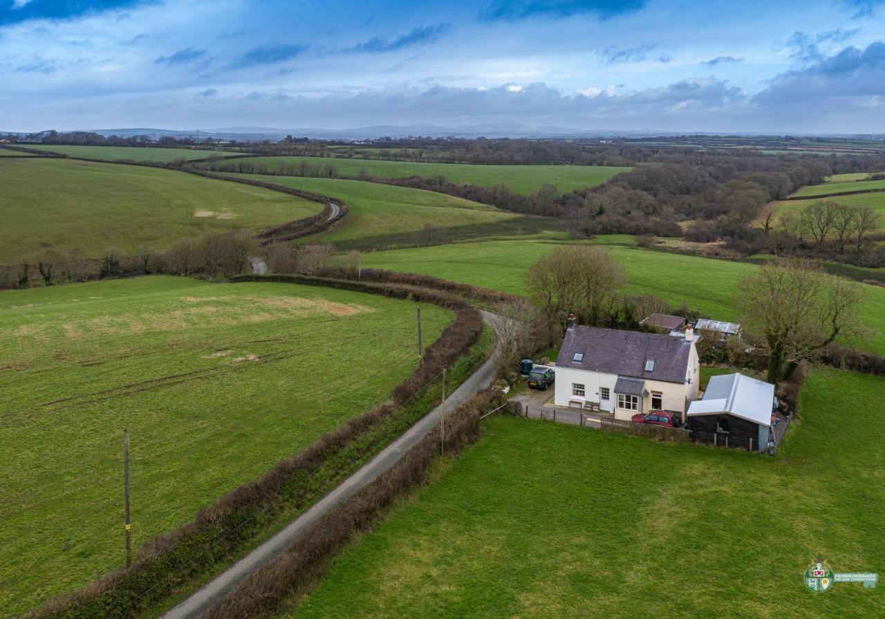 Lambston Cottage - A Pembrokeshire Home Away From Home Pelcomb Exterior photo