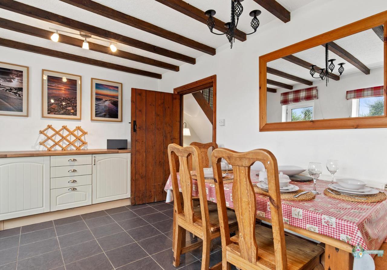Lambston Cottage - A Pembrokeshire Home Away From Home Pelcomb Exterior photo